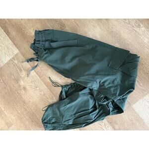 Dance Studio Relaxed-Fit Mid-Rise Cargo Pant GREEN